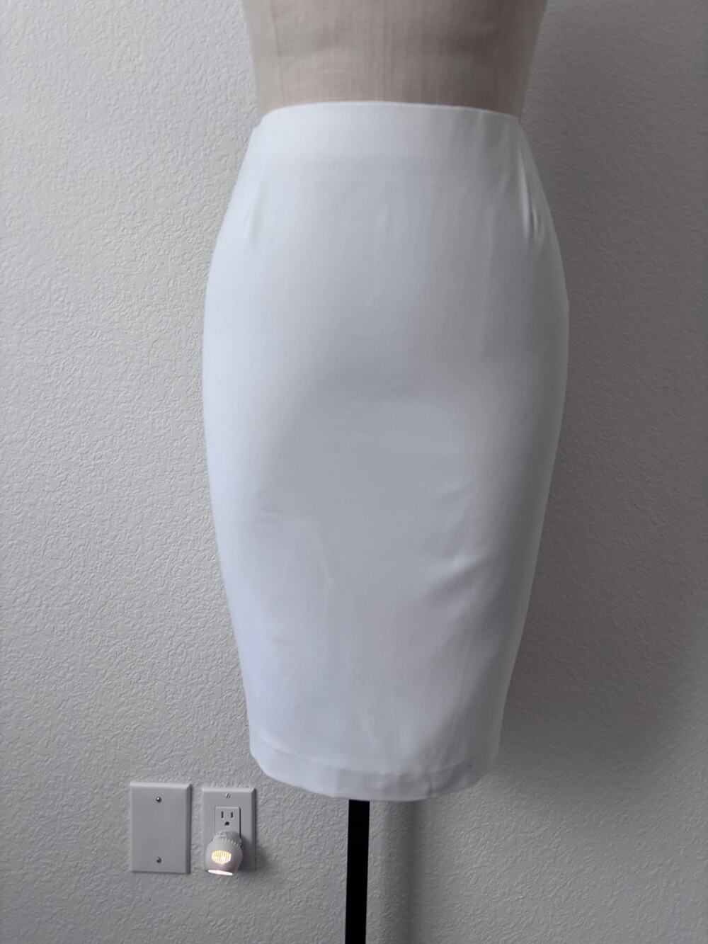 Alex Marie - NWT Women's White Pencil Skirt size 2